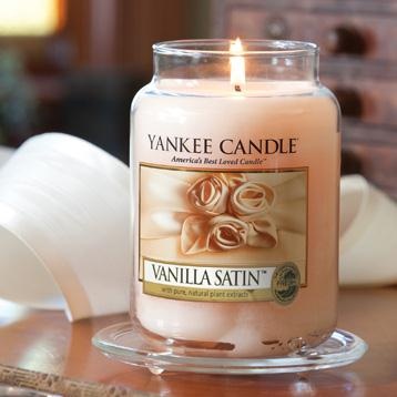 Vanilla_Satin_Yankee_Candle
